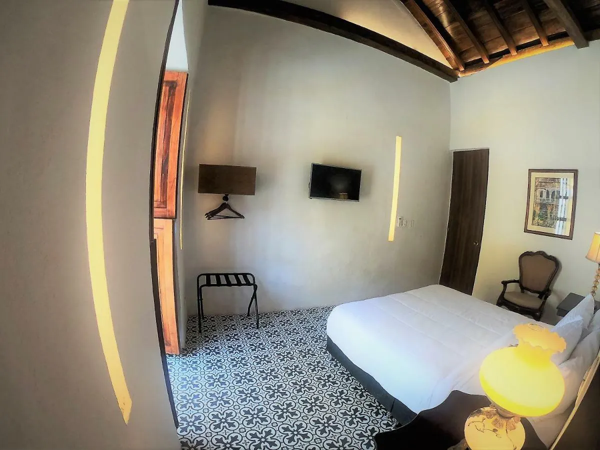 Columbus House Hotel Cartagena 2*,