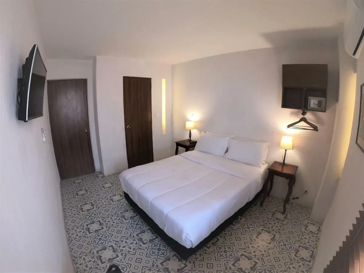 Columbus House Hotel Cartagena 2*,  Colombia